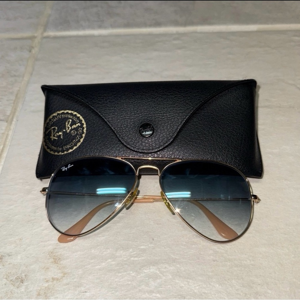 Ray-Ban Aviator Sunglasses